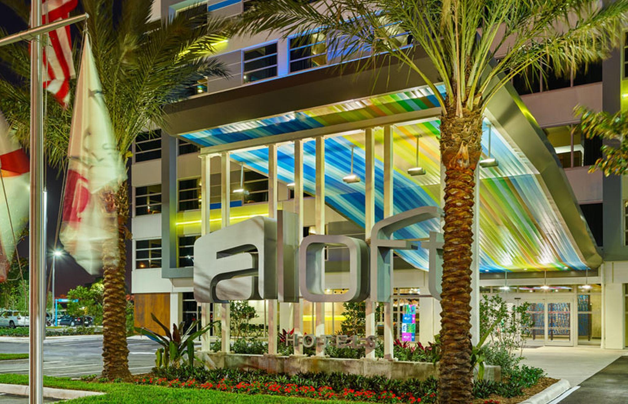 Aloft Miami Airport Hotel Exterior foto